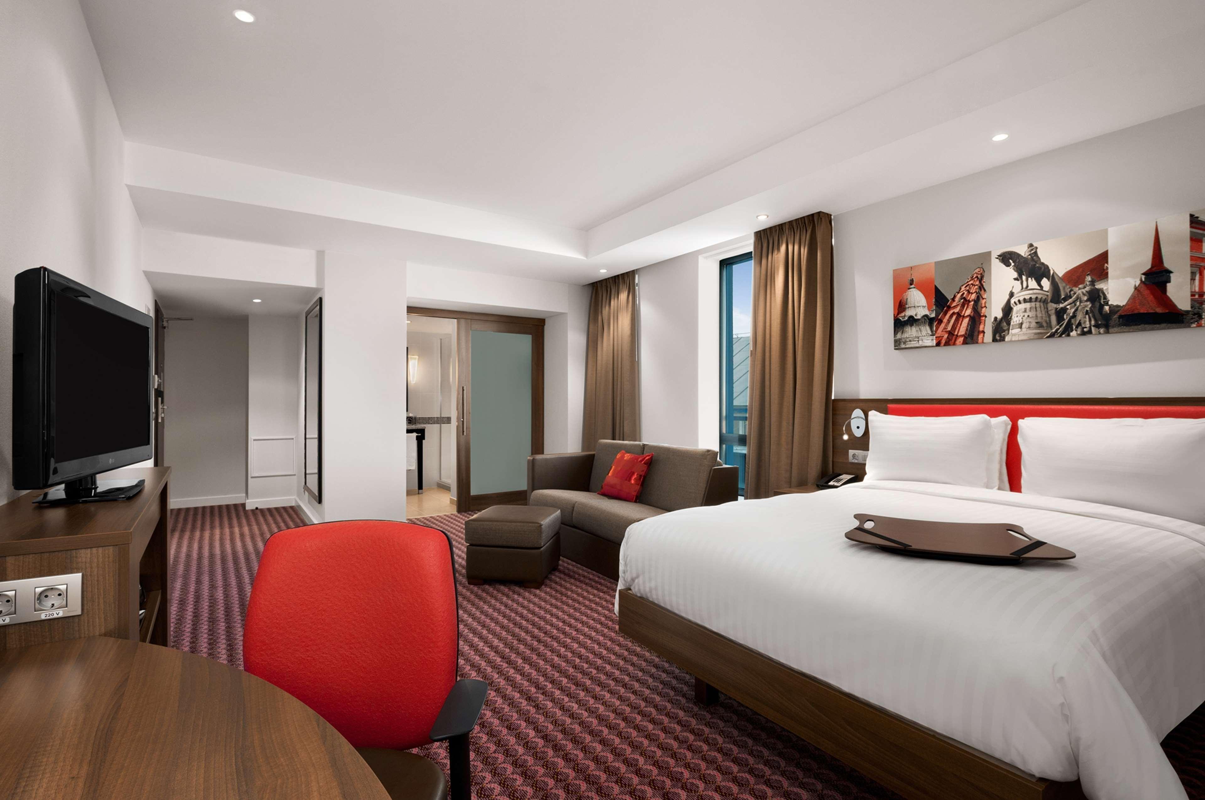Hampton By Hilton Cluj-Napoca Hotel Ngoại thất bức ảnh