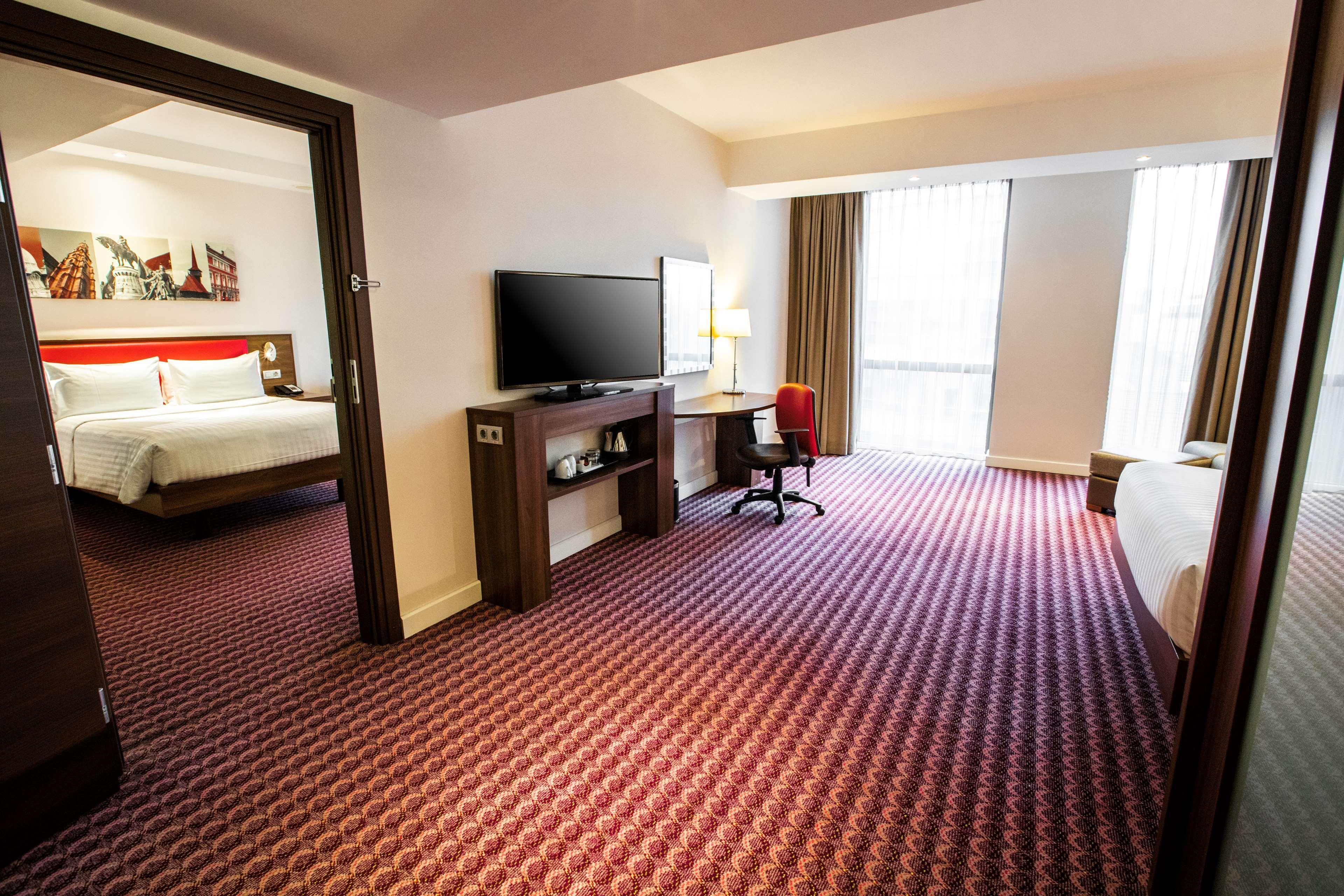 Hampton By Hilton Cluj-Napoca Hotel Ngoại thất bức ảnh