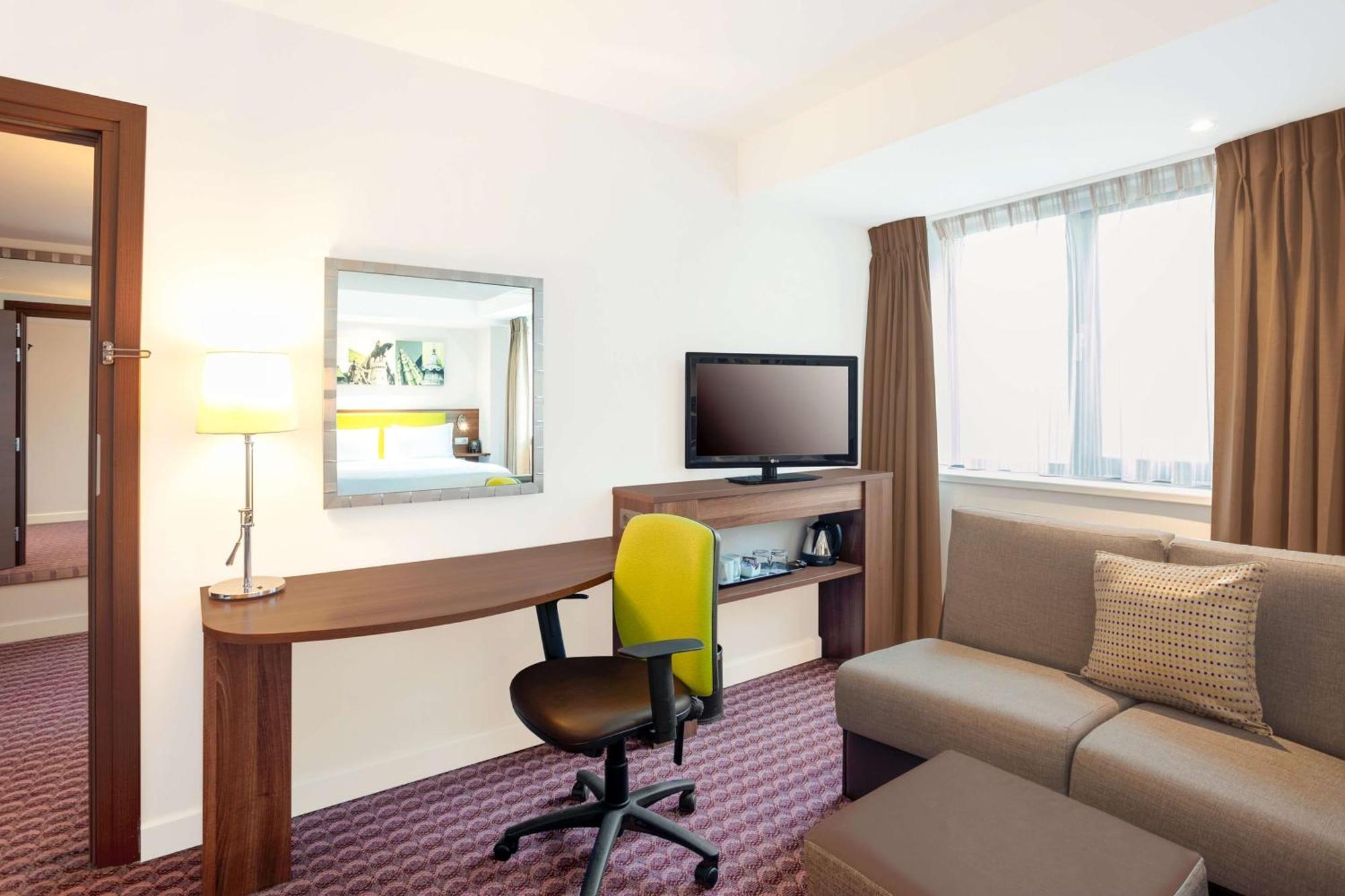 Hampton By Hilton Cluj-Napoca Hotel Ngoại thất bức ảnh