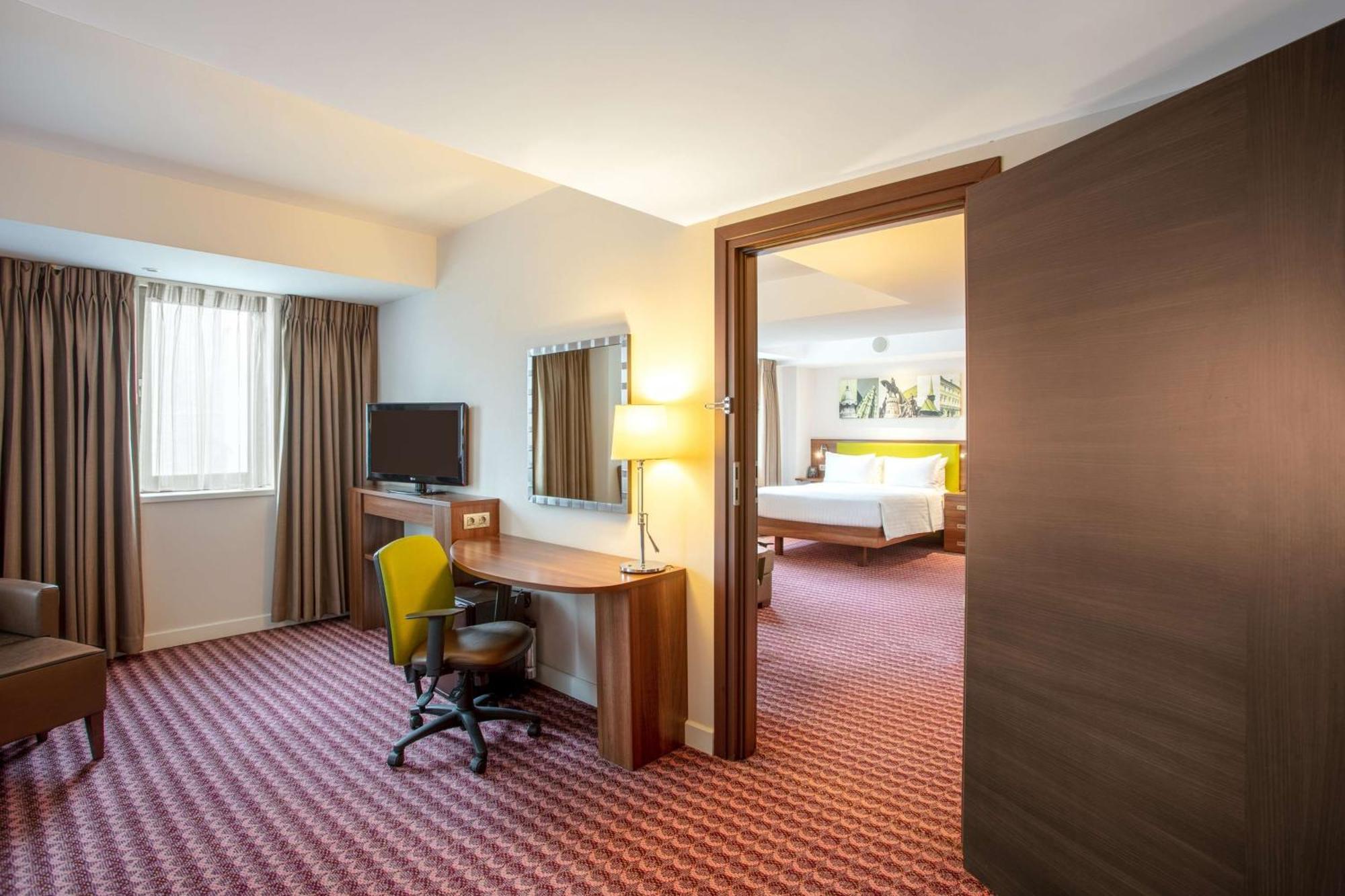 Hampton By Hilton Cluj-Napoca Hotel Ngoại thất bức ảnh