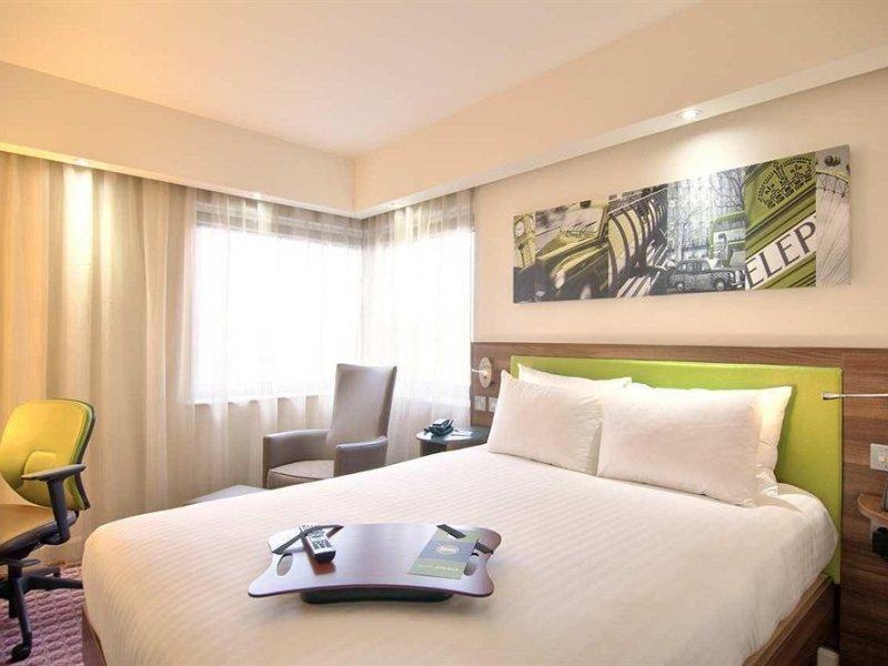 Hampton By Hilton Cluj-Napoca Hotel Phòng bức ảnh